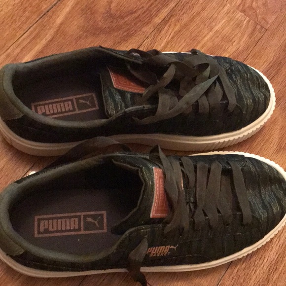 Puma baskets , size -8 in women’s - Picture 4 of 4